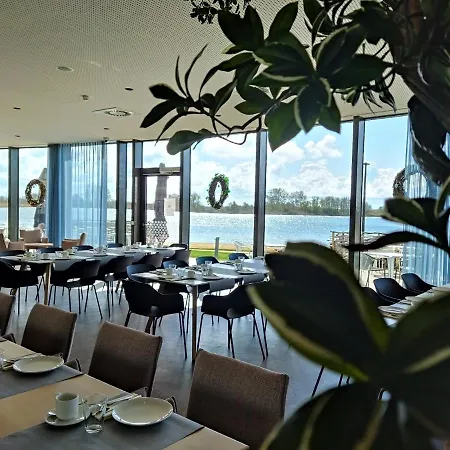 Hotel Domein Polderwind 4*