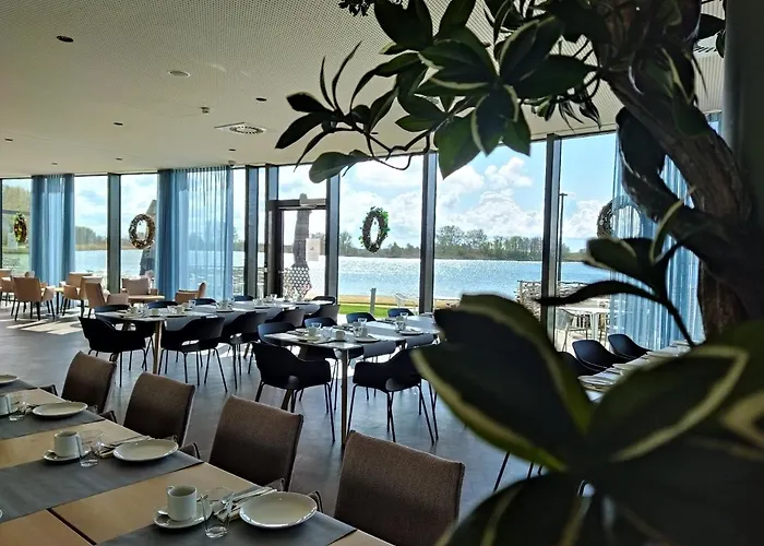 Hotel Domein Polderwind 4*